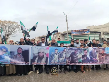 السوريون يحيون ذكرى التحرير بالوفاء للشهداء وتضحياتهم الخالدة