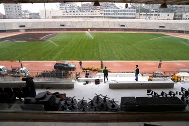 وزارة الرياضة والشباب تعلن تأهيل وتطوير ملعب خالد بن الوليد بحمص