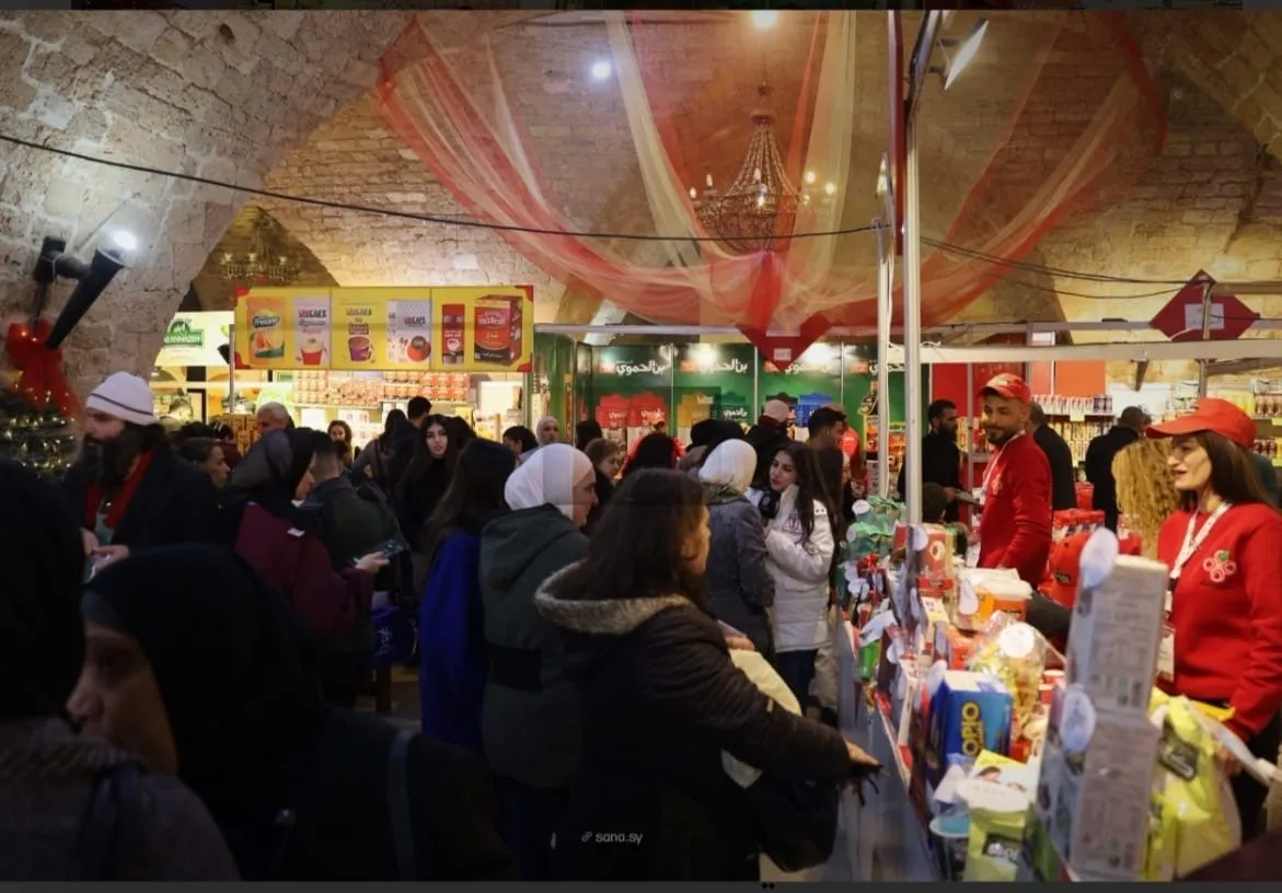 انطلاق مهرجان “أسواق طرطوس” بعروض تصل إلى 35 بالمئة بمناسبة الأعياد.