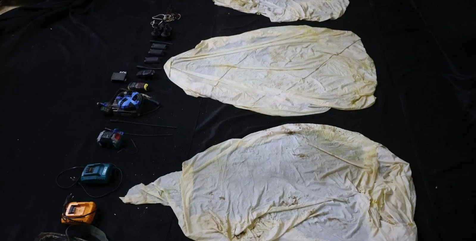 فرع مكافحة المخدرات في البادية يضبط متورطًا بتهريب المخدرات إلى الأردن