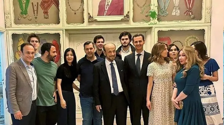 نيويورك تايمز: أذرع النظام البائد تموّل حملة ضغط أمريكية بمليون دولار.. ومخططات تمرد مسلح من المنفى