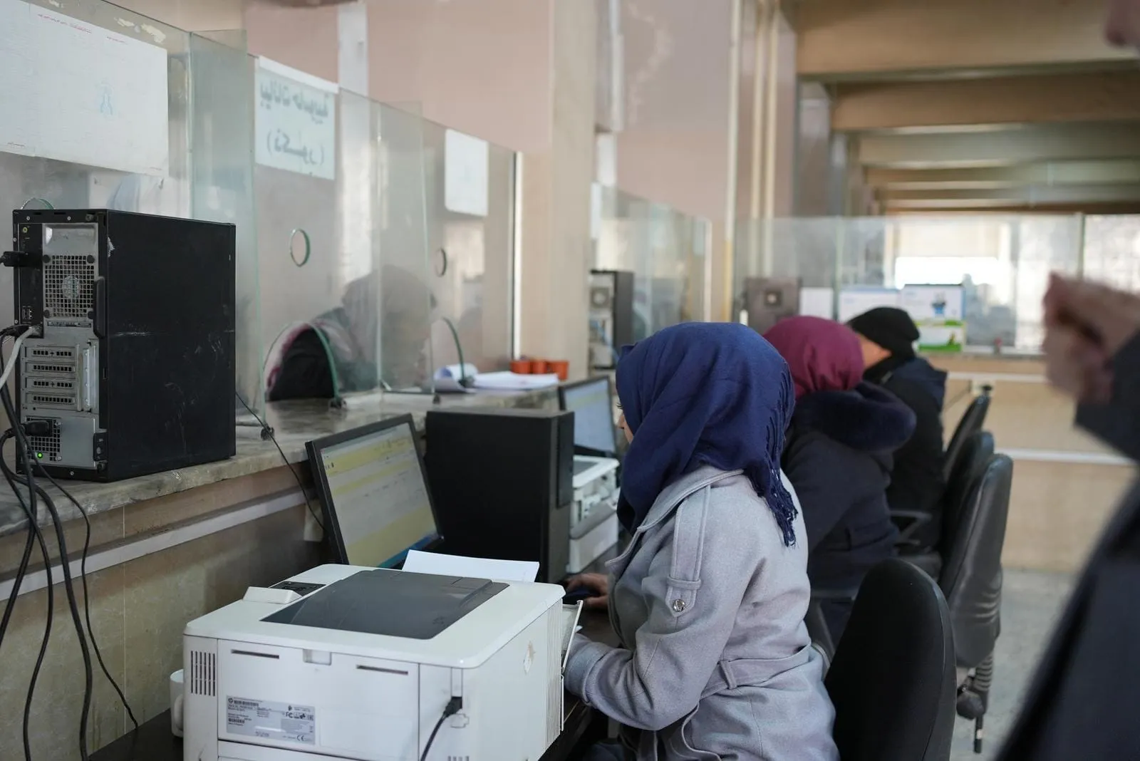 مراكز خدمة المواطن تستأنف خدمات السجل المدني بدمشق.
