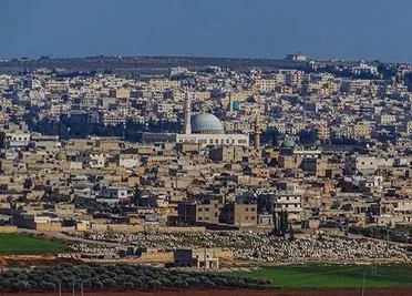 “الوفاء لحلب تصل عندان: العمل التطوعي في مواجهة آثار الدمار”
