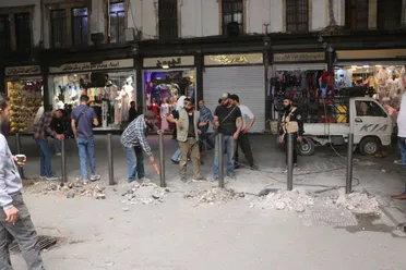 خطة لتنظيم الحركة.. إغلاق مداخل عشوائية إلى سوق الحميدية بدمشق