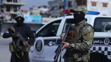 مصرع ثلاثة من عناصر الأمن الداخلي في حريق أمني بدير الزور
