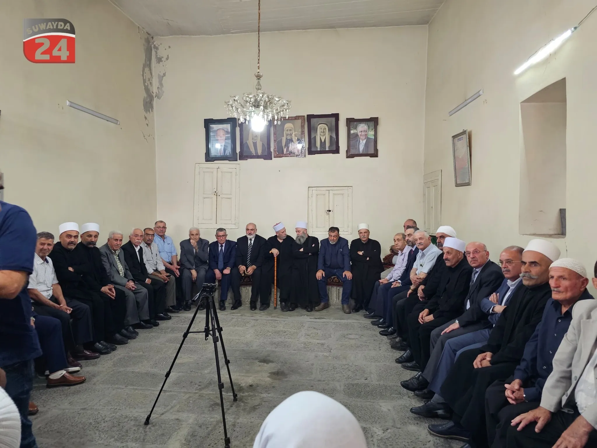 اجتماع موسّع في السويداء يبحث سبل ضبط الأمن ورفض مشاريع التقسيم