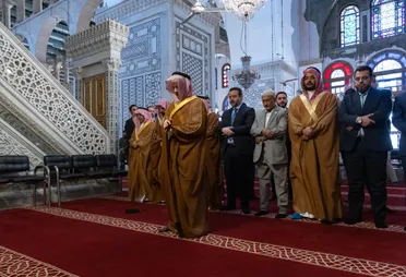رسائل بن فرحان في الجامع الأموي.. صلاة جنازة على المشروع الإيراني في سوريا؟