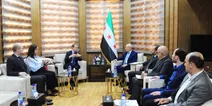 يعرب بدر يبحث مع القائم بأعمال السفارة الفرنسية تعزيز التعاون في قطاع النقل