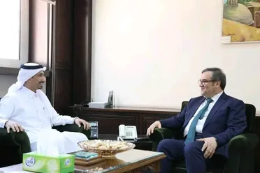 حاكم سورية المركزي يبحث مع القائم بالأعمال القطري سبل التعاون المالي والاقتصادي