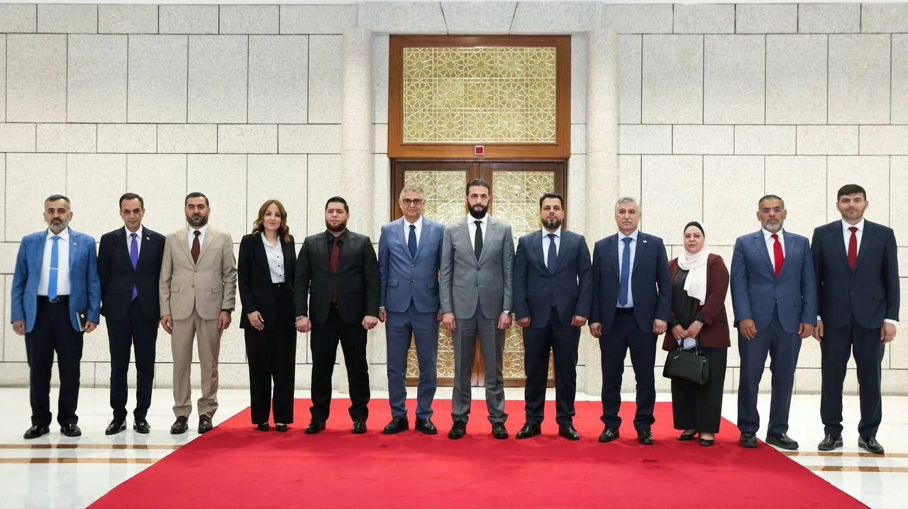 الرئيس "الشرع" يبحث مع اللجنة العليا ترتيبات انتخاب مجلس الشعب وفق الإعلان الدستوري