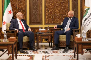 وزير الطوارئ يبحث مع وفد الصليب الأحمر تطوير منصة وطنية للاستجابة للكوارث