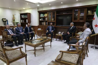 وزير الزراعة يبحث مع هيئة التخطيط ومستشارة الخارجية تعزيز التعاون لدعم القطاع الزراعي