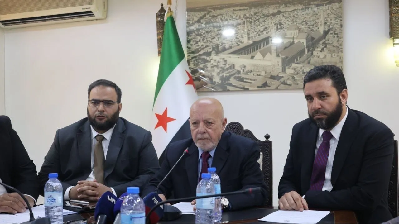 وزير الاقتصاد يدعو القطاع الخاص لرفع الرواتب والأجور في سوريا