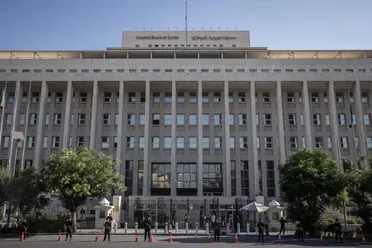 المركزي يُلزم المصارف بإعادة مبالغ التأمين للمستوردين بالليرة السورية