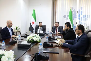 التنمية الإدارية تبحث تسريع إعادة المفصولين تعسفياً: غياب الأرشيف أبرز التحديات