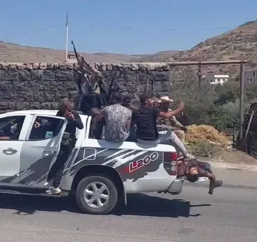 ذبح وقتل وتشريد ونهب: ميليشيات الهجري تكرر انتهاكات نظام الأسد بريف السويداء