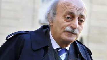 "جنبلاط" يتهم "الهجري" بالانفراد بالقرار ويحذّر من خطر التقسيم في السويداء