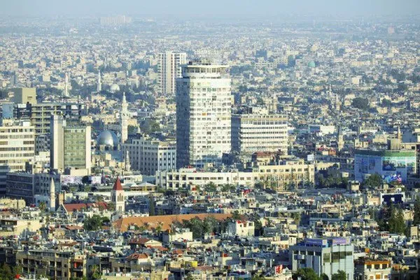 خبير عقاري: أسعار العقارات في سوريا تراجعت 40%.. وموجة هبوط جديدة تلوح في الأفق