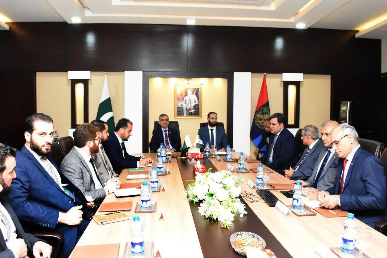 وفد من وزارة الداخلية السورية يزور باكستان لتعزيز التعاون الأمني