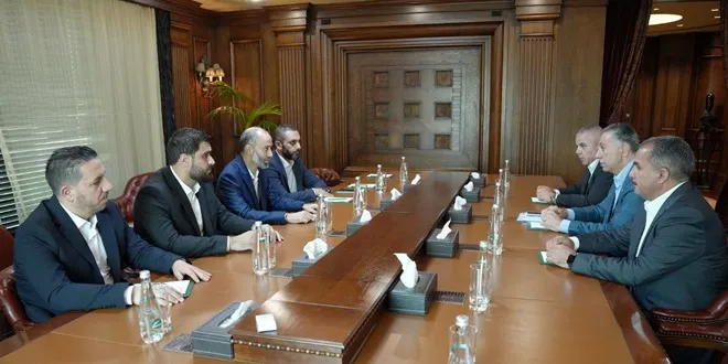 سوريا والأردن يبحثان تعزيز الشراكة الاقتصادية وتطوير المنطقة الحرة المشتركة