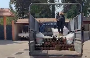 ضبط شاحنة محملة "غراد" قرب الحدود اللبنانية