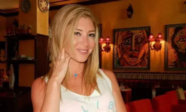 غالية الطباع توجه اعتذاراً للشعب السوري على مواقفها الموالية لنظام الأسد