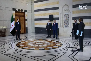 الرئيس الشرع يتسلّم أوراق اعتماد سفراء موريتانيا والصومال والأردن في دمشق
