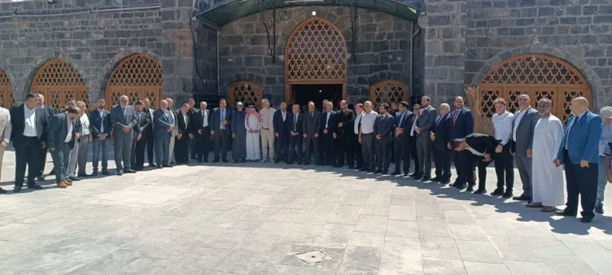 الوفد الاردني في زيارة الى الجامع العمري في درعا البلد