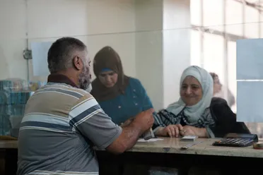 خطة لتسهيل صرف رواتب المتقاعدين وافتتاح مراكز بريدية جديدة في حمص
