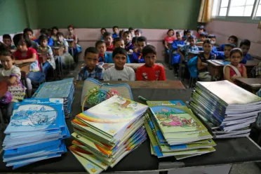 استنكار واسع رفضاَ لتقليص حصص التربية الإسلامية في المناهج التعليمية