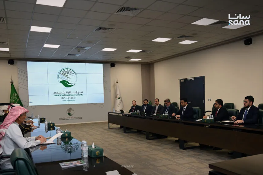 وزير الصحة السوري يزور مركز الملك سلمان للإغاثة في الرياض