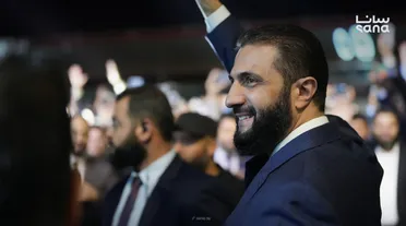 الرئيس أحمد الشرع من إدلب: الشعب السوري أعاد كرامة الوطن ورفع رأسه بين الأمم