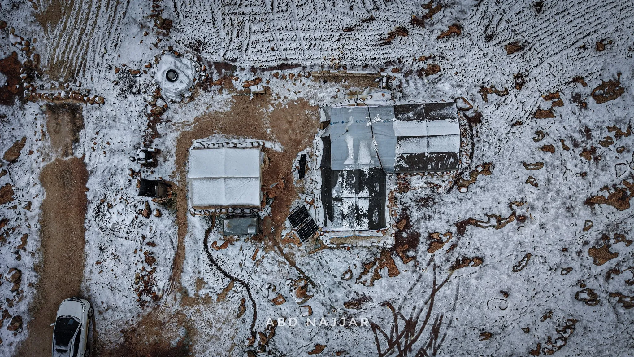 شتاء قاسٍ ومخيمات منهكة.. معاناة النازحين تتفاقم في شمال غرب سوريا