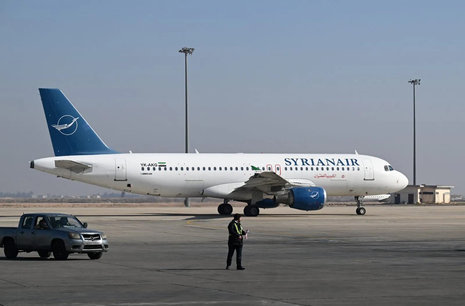 لترسيخ مبادئ النزاهة.. هيئة الطيران المدني تمنع موظفيها من قبول الهدايا أو أي منافع 