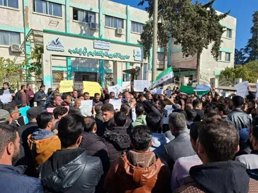 عام جدي ورواتب المعلمين بلا تحسين: قلق يتصاعد وآمال مؤجلة