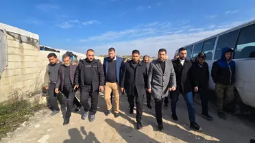 لليوم الثالث على التوالي.. استمرار توزيع الحطب على مخيمات الشمال السوري 