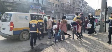 مع تأمين مراكز إيواء.. إجلاء مئات المدنيين من حيّي الشيخ مقصود والأشرفية