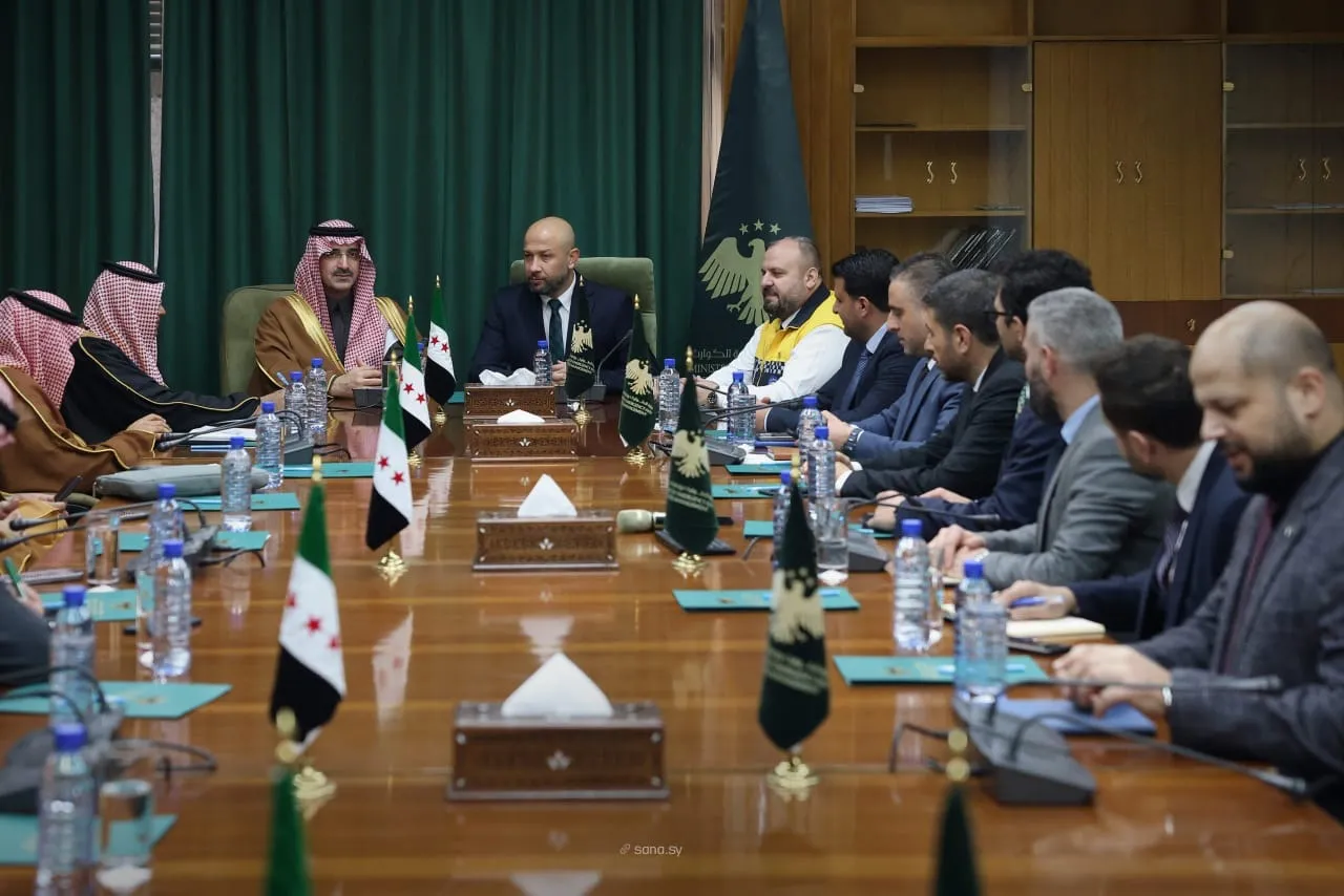 وزير الطوارئ والصندوق السعودي للتنمية يبحثان دعم القطاعات الإنمائية في سوريا