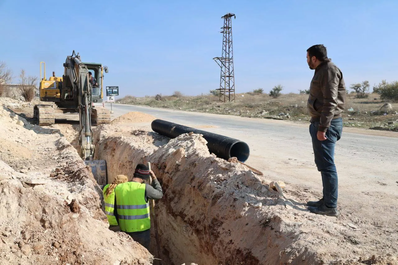 بدعم من "اليونيسف".. مشروع شامل لإعادة تأهيل شبكة الصرف الصحي في معرّة النعمان 