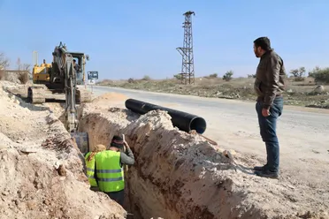 بدعم من "اليونيسف".. مشروع شامل لإعادة تأهيل شبكة الصرف الصحي في معرّة النعمان 