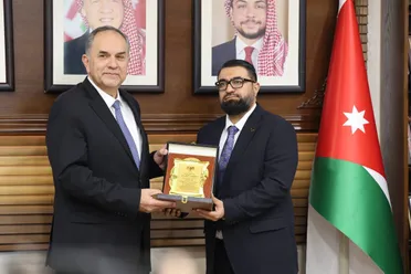 سوريا والأردن يبحثان تعزيز التعاون القضائي وتبادل الخبرات