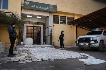 إحباط تهريب شحنة مخدرات عبر الحدود السورية – اللبنانية