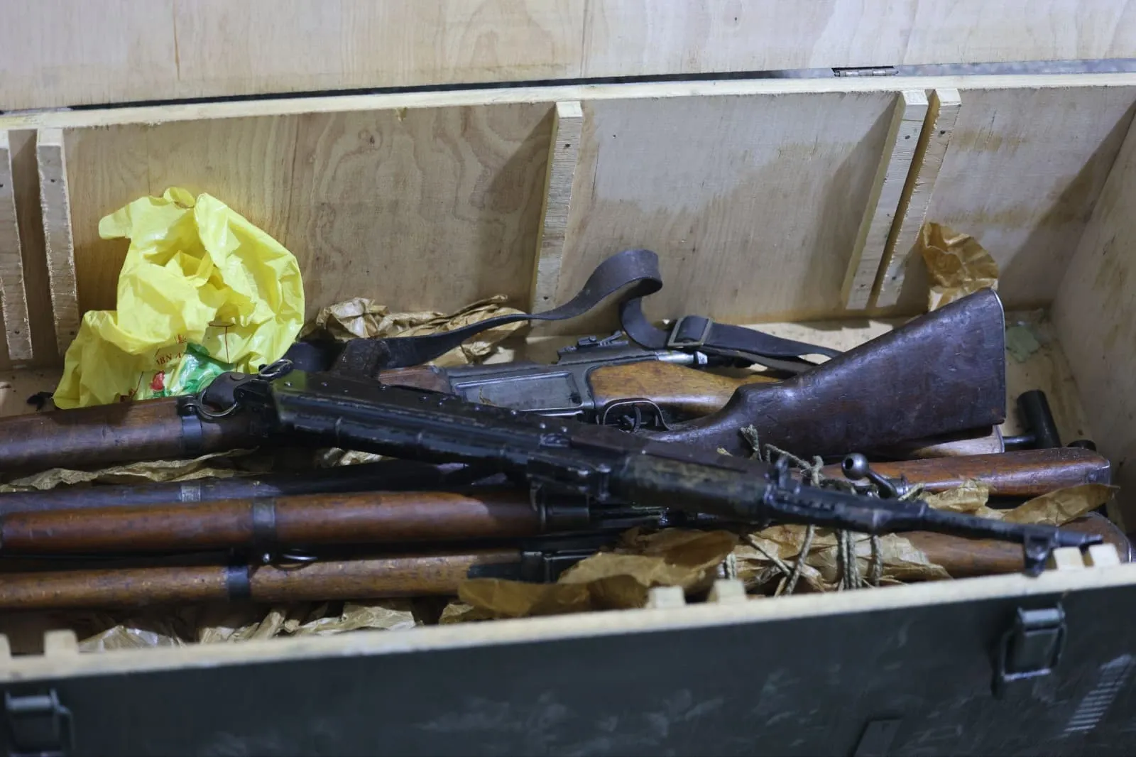 الأسلحة الأثرية التي تمت إعادتها