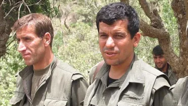 مظلوم عبدي حين كان عنصرا في حزب العمال الكردستاني في جبال قنديل