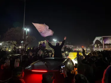 وداع مؤلم في إدلب: شهداء جبهات الجزيرة يعودون إلى موطنهم محمّلين على الأكتاف