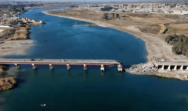 وزارة النقل تعلن خطط عاجلة لإعادة تأهيل الجسور والطرق في الرقة