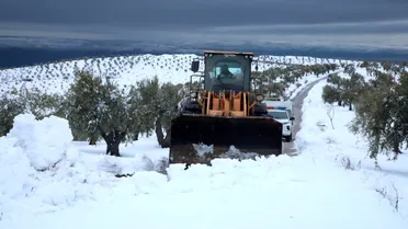 وزارة الطوارئ تعلن تنفيذ أكثر من 100 استجابة خلال المنخفض