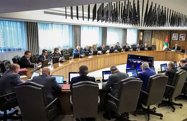 مجلس الوزراء الأردني يوافق على اتفاق لتعزيز التعاون في قطاع النقل مع تركيا وسوريا