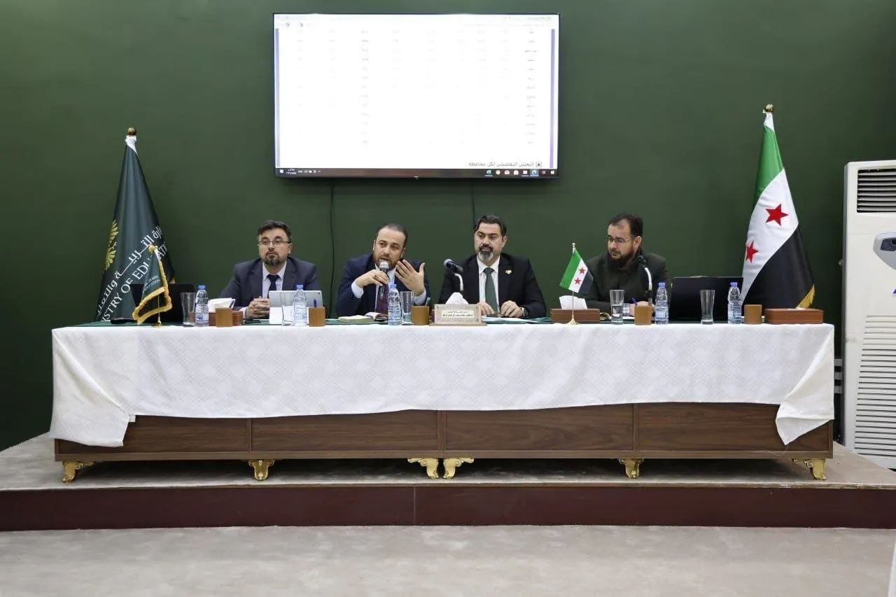 وزير التربية يبحث تقييم الفصل الأول والاستعداد لانطلاق الفصل الدراسي الثاني