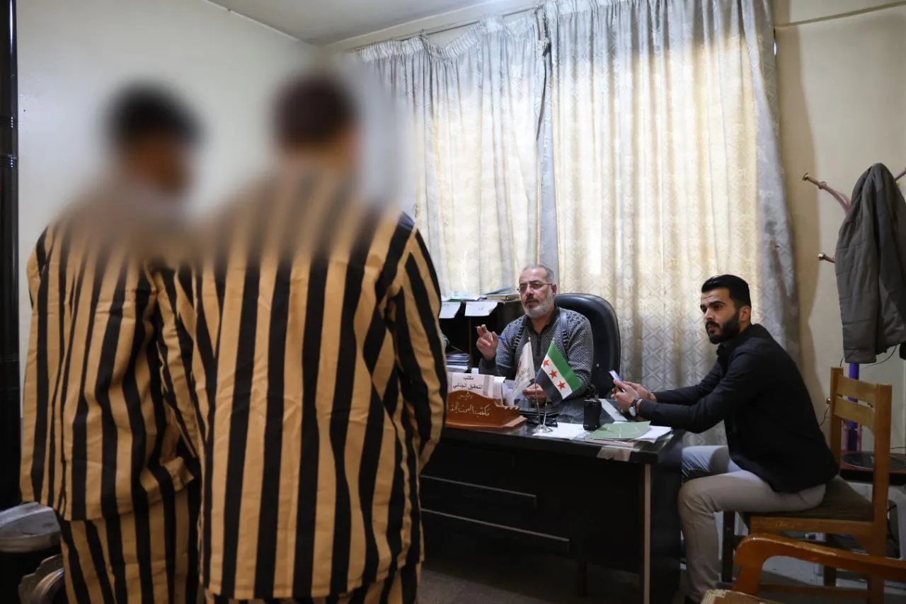 شرطة باب السباع تلقي القبض على شبكة إجرامية منظّمة في مدينة حمص